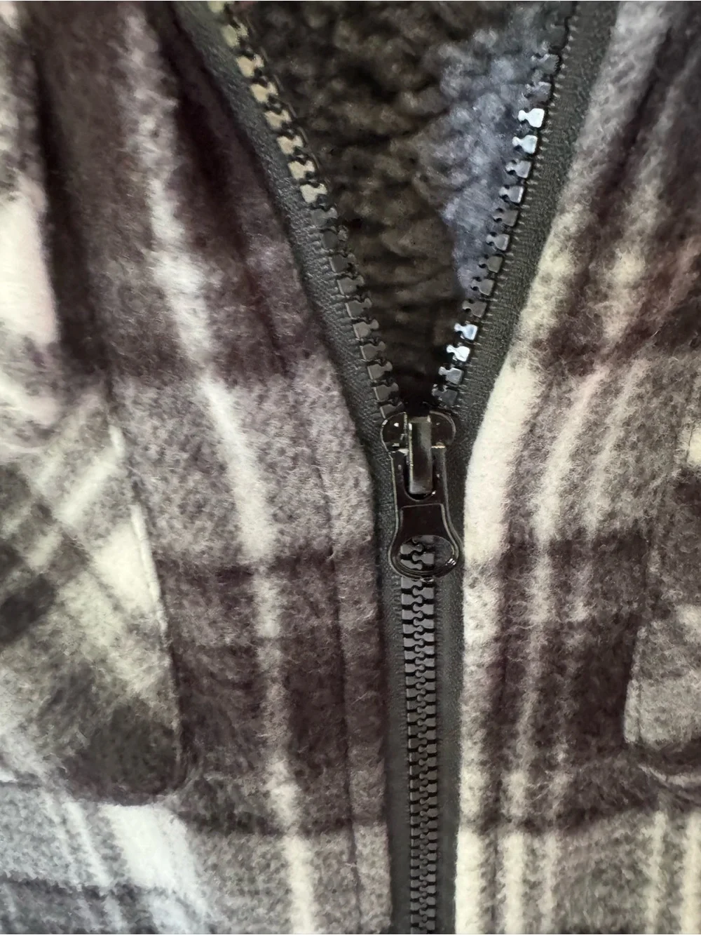 Flint Workwear Youth Boys Black White Plaid Hooded Fleece Shacket Size S 8/10